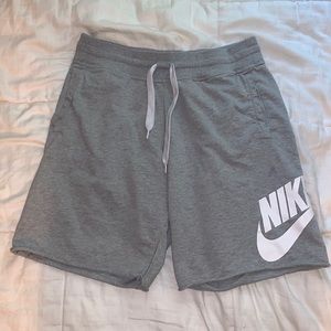 Mens Large Nike Board Shorts/ Sweat Shorts